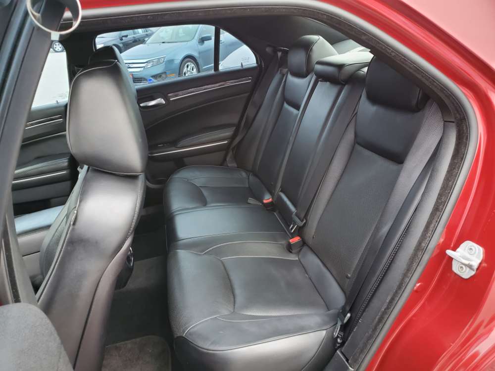 Chrysler 300C 2012 Maroon