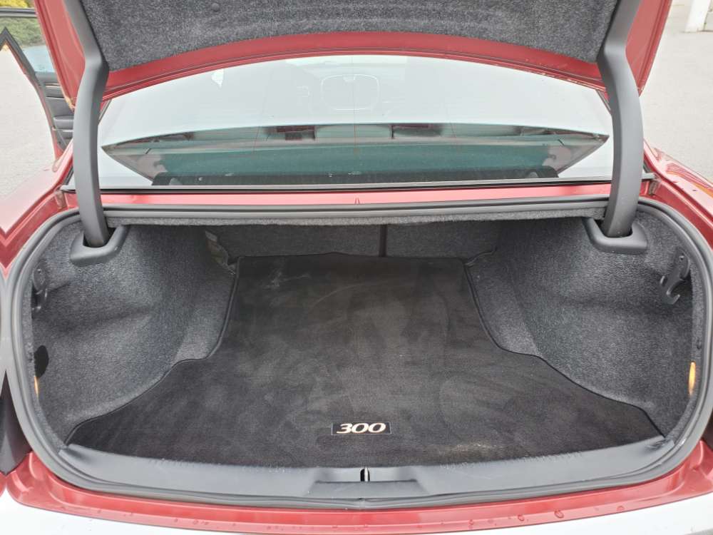 Chrysler 300C 2012 Maroon