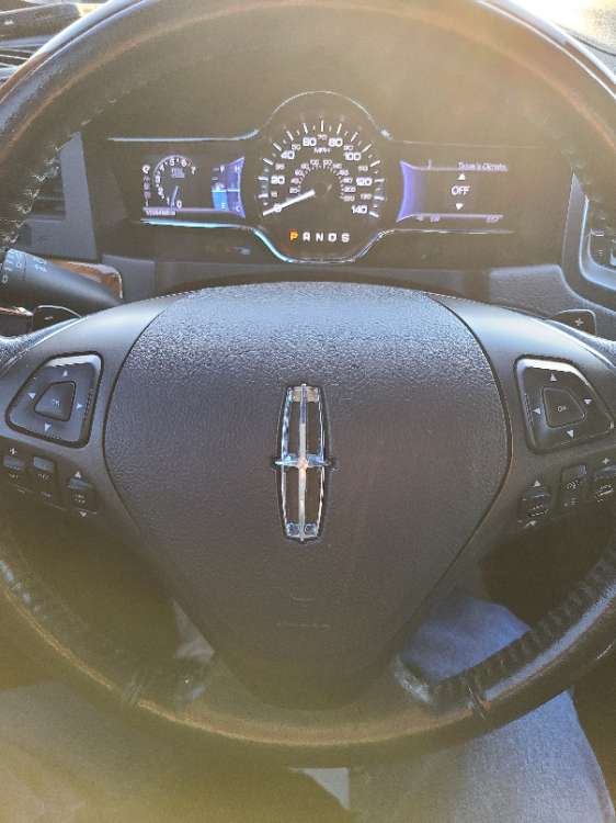 Lincoln MKS 2013 Pearl