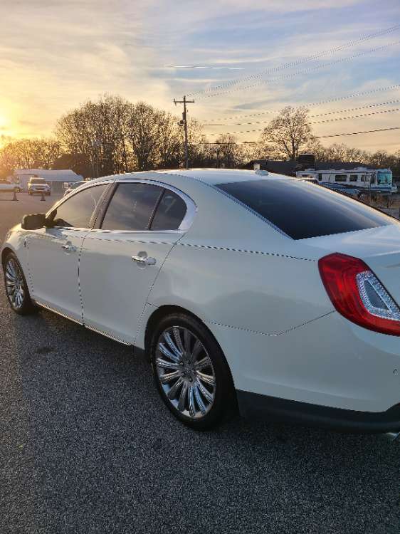 Lincoln MKS 2013 Pearl