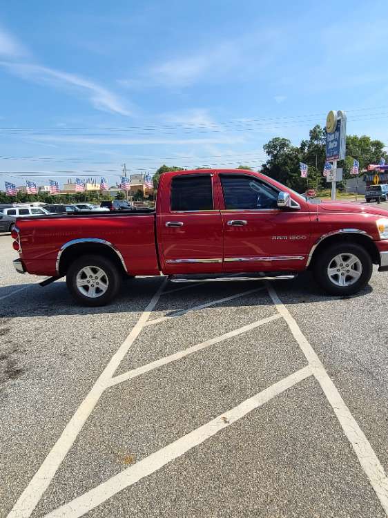 RAM 2500 2007 Red