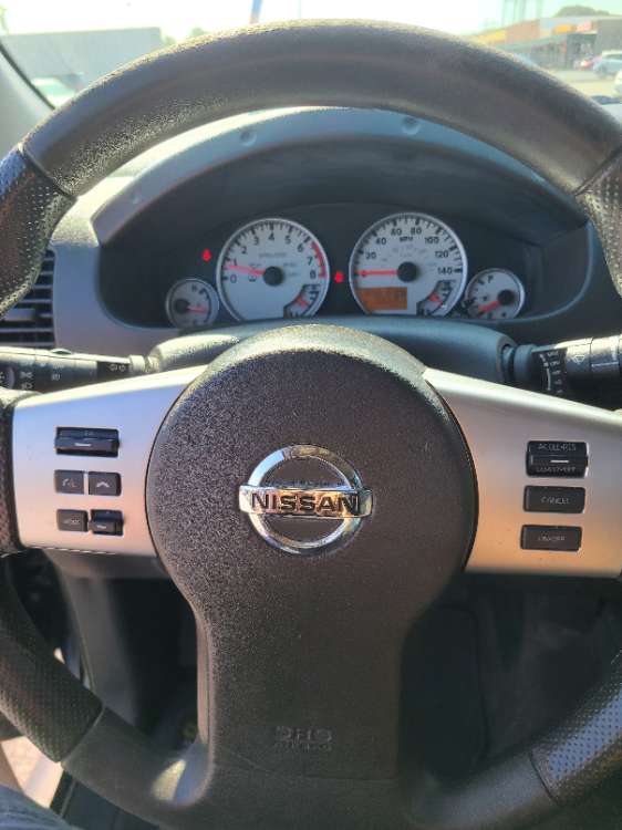 Nissan Frontier 2014 Black