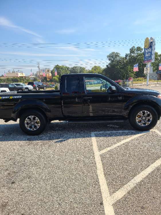 Nissan Frontier 2014 Black