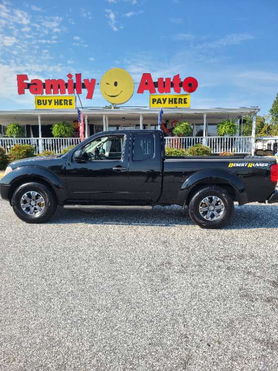 Nissan Frontier 2014 Black