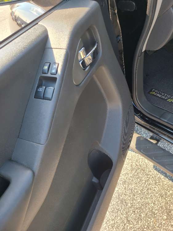 Nissan Frontier 2014 Black